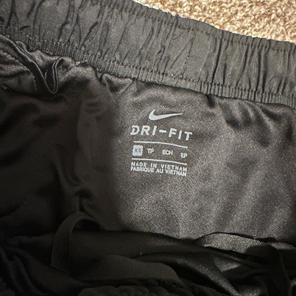 Nike Black and White Athletic Shorts gingham print size XS - Picture 3 of 5